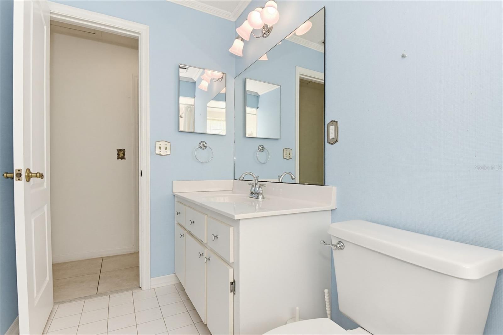 PINE LAKES - Residential