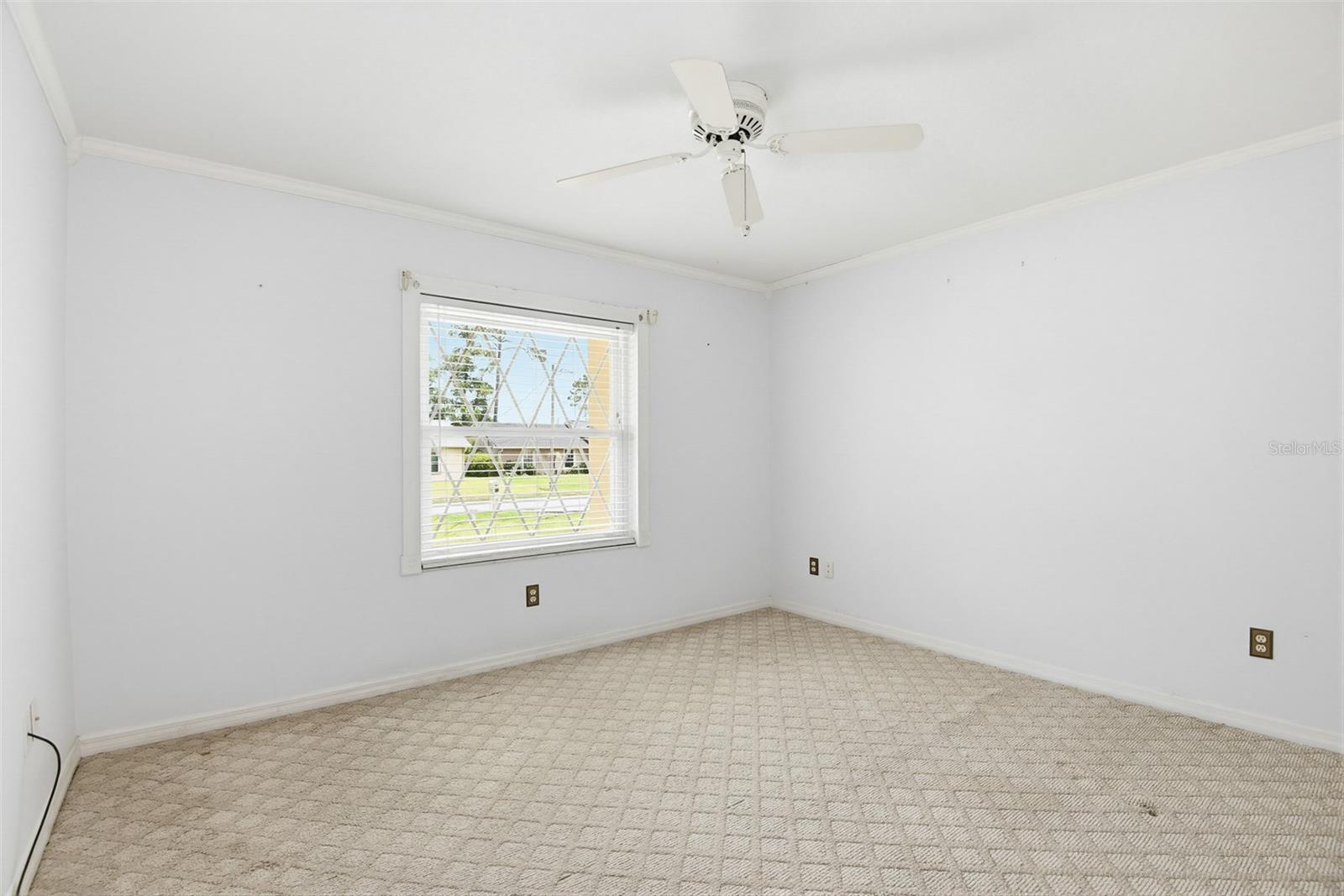 PINE LAKES - Residential
