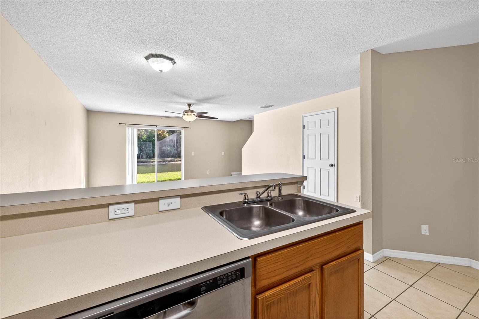 EDGEWATER AT GRAND OAKS PH 01 - Residential