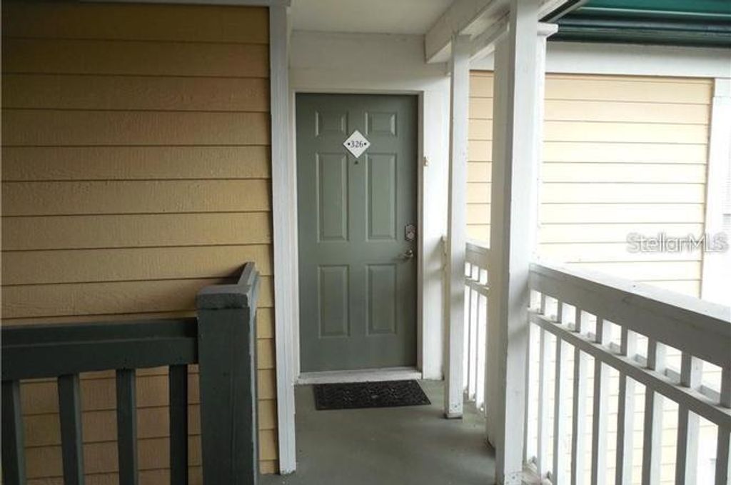 Photo of 4107 Chatham Oak Court #326, Tampa, FL 33624 (MLS # TB8437883)