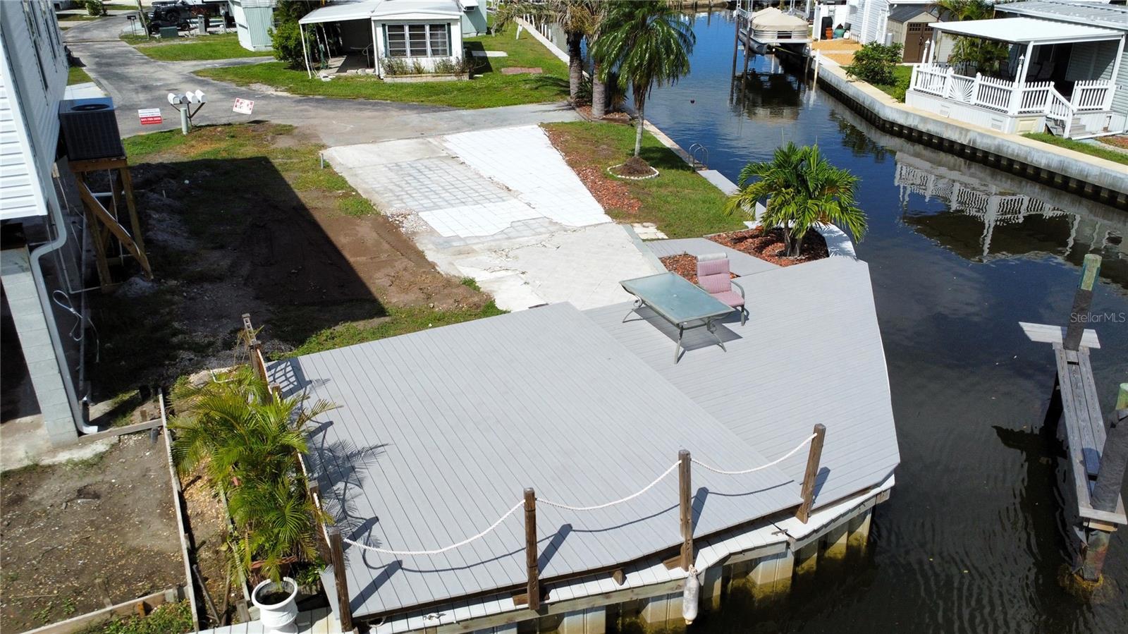 VENICE BAY ADULT PARK - Land