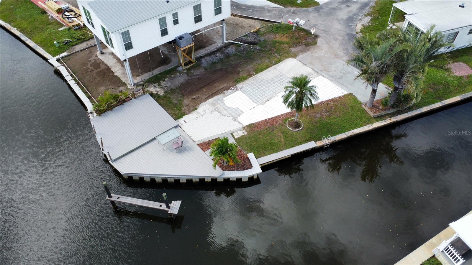 VENICE BAY ADULT PARK - Land