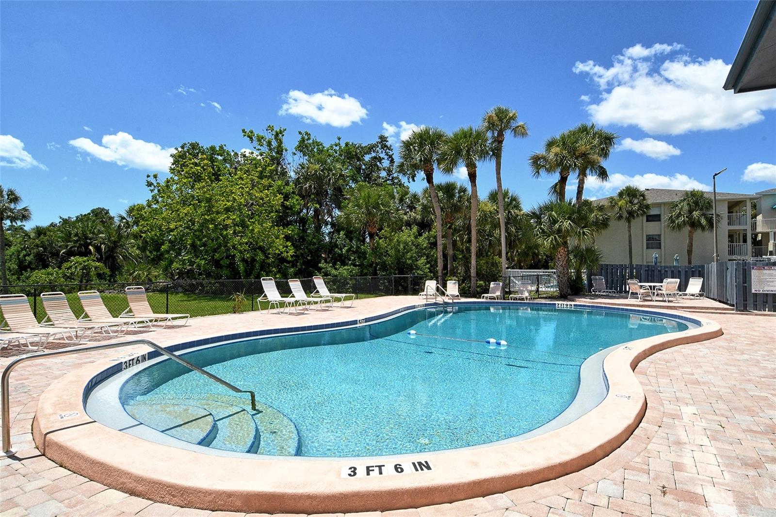 LAKESIDE CLUB OF SARASOTA - Residential