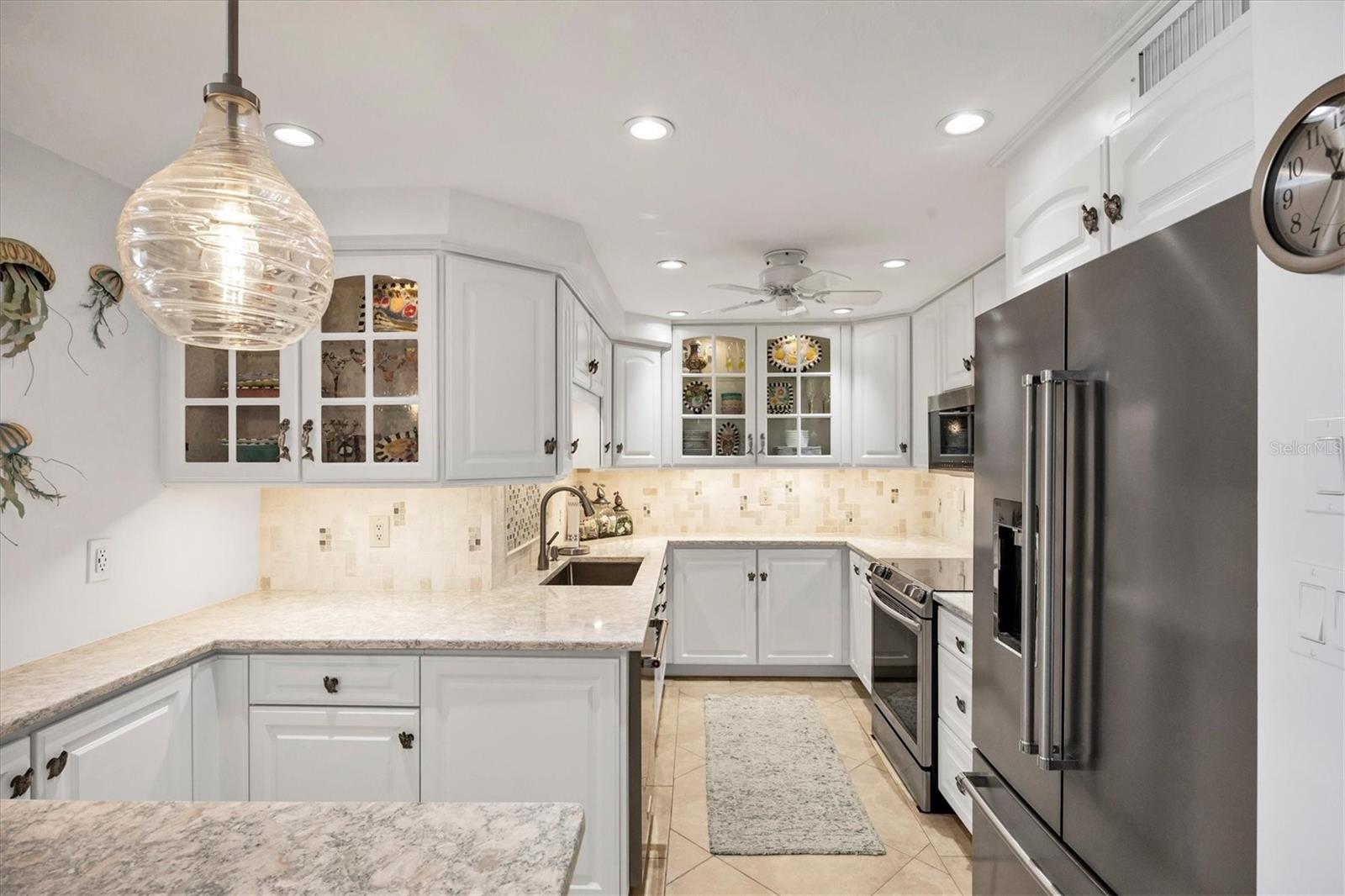 ARBOMAR APTS - Residential