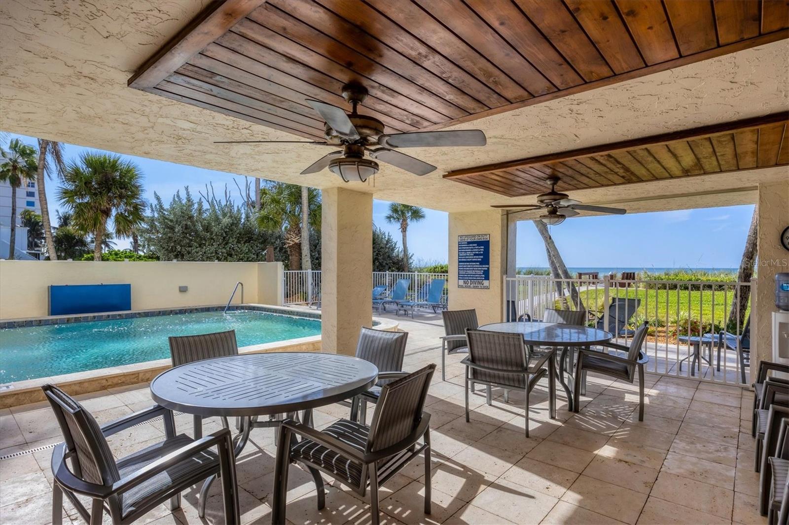 ARBOMAR APTS - Residential