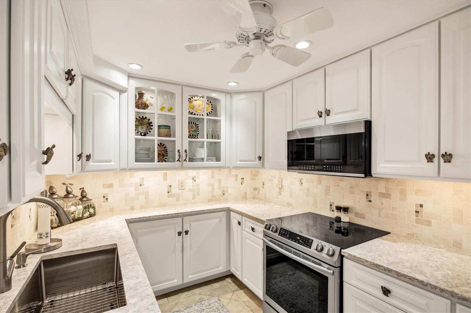 ARBOMAR APTS - Residential