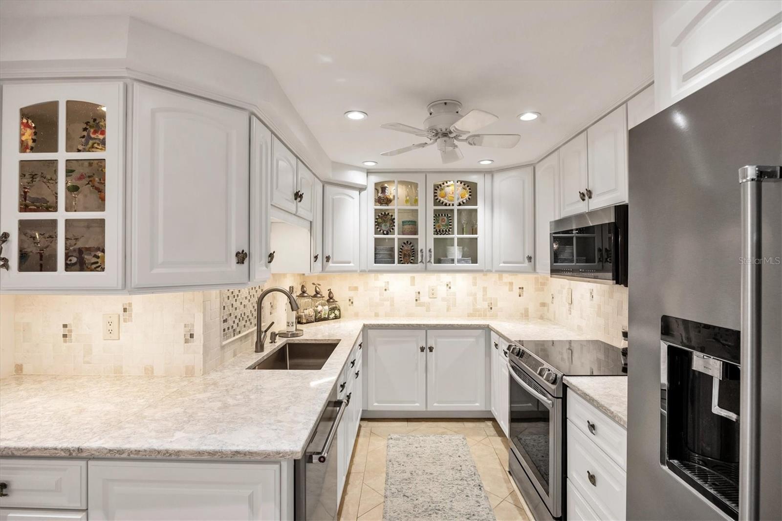 ARBOMAR APTS - Residential