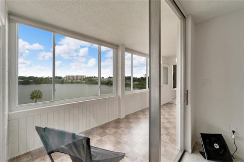 Condominium in WINTER HAVEN FL 700 MIRROR TERRACE 35.jpg