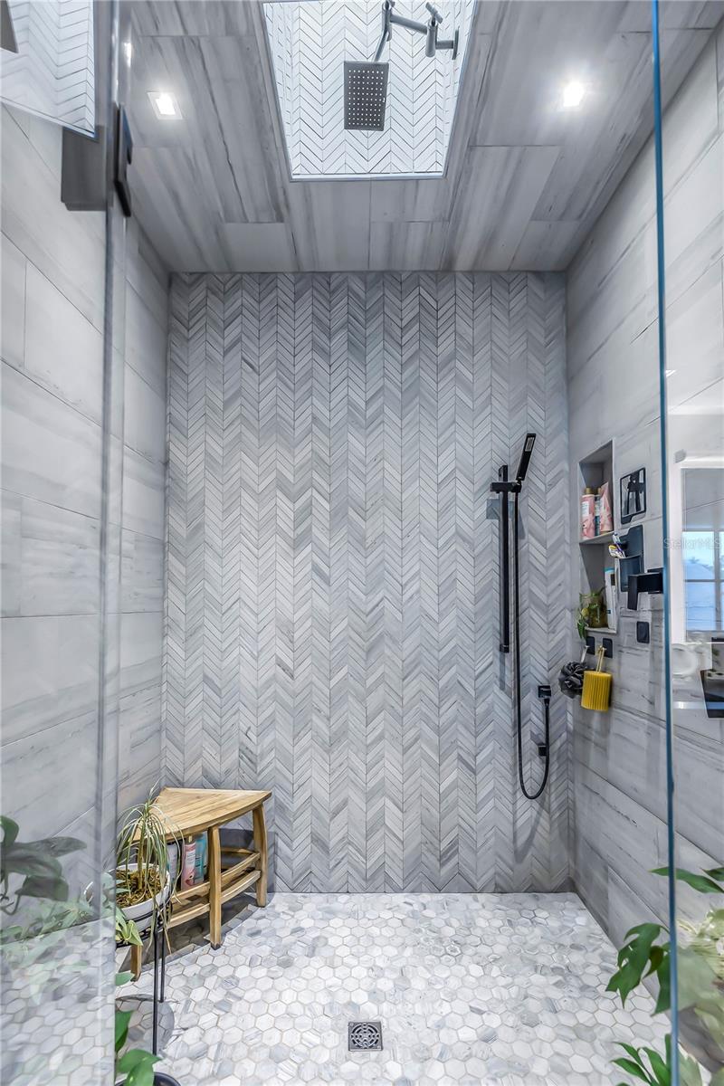 CRESENT LAKE TERRACE - Residential