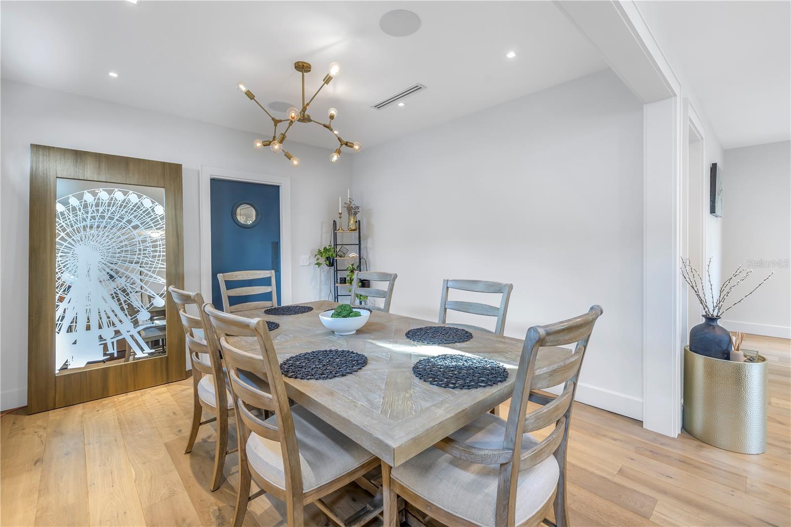 CRESENT LAKE TERRACE - Residential