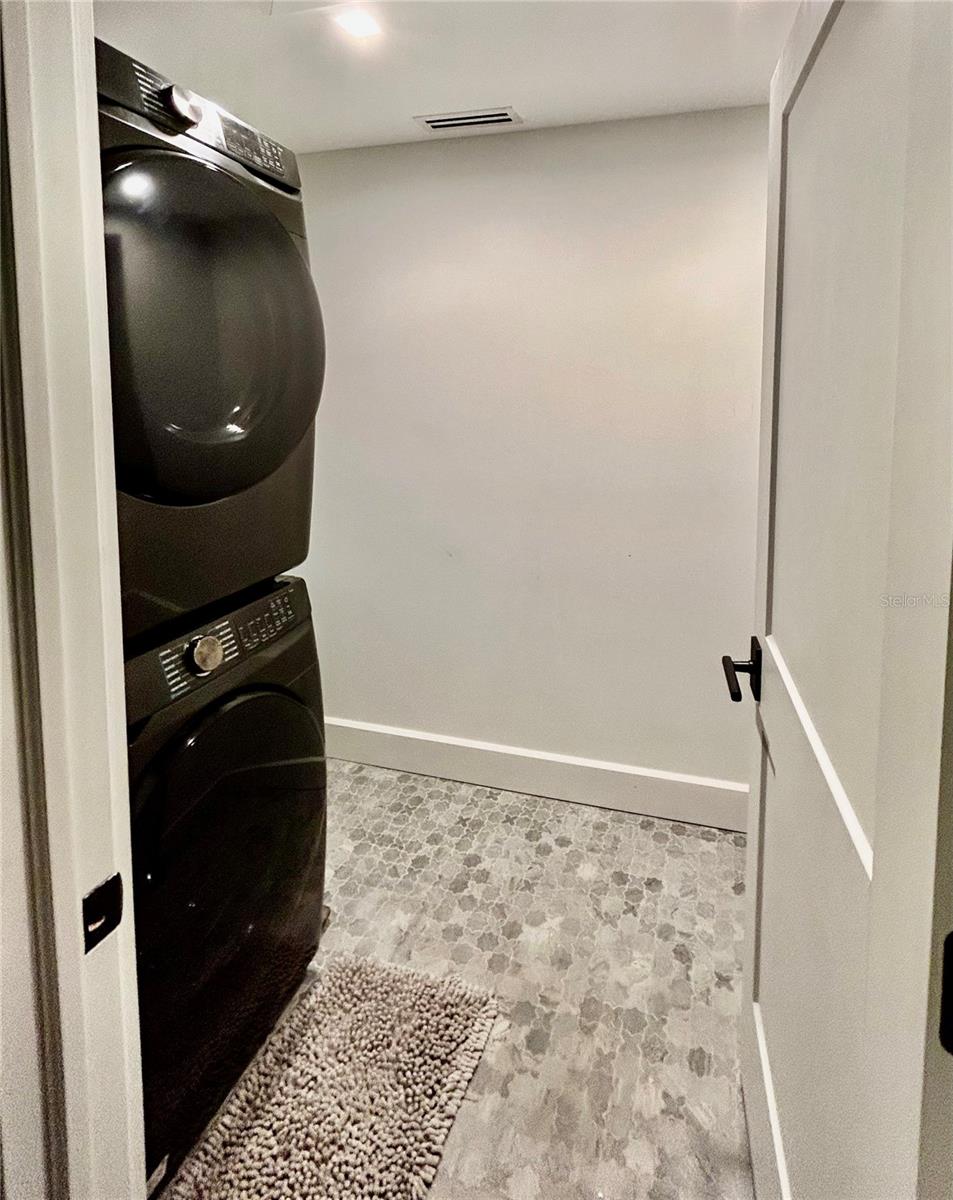 CRESENT LAKE TERRACE - Residential