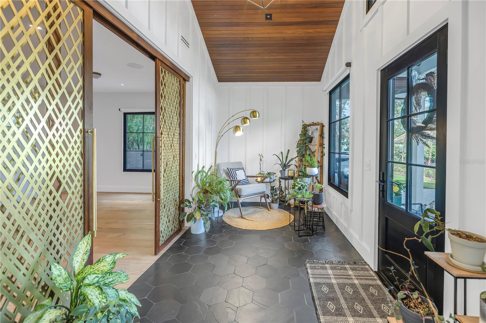 CRESENT LAKE TERRACE - Residential