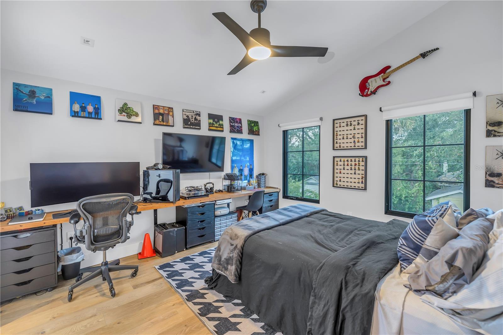 CRESENT LAKE TERRACE - Residential