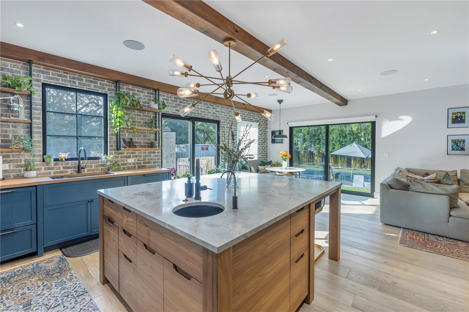 CRESENT LAKE TERRACE - Residential