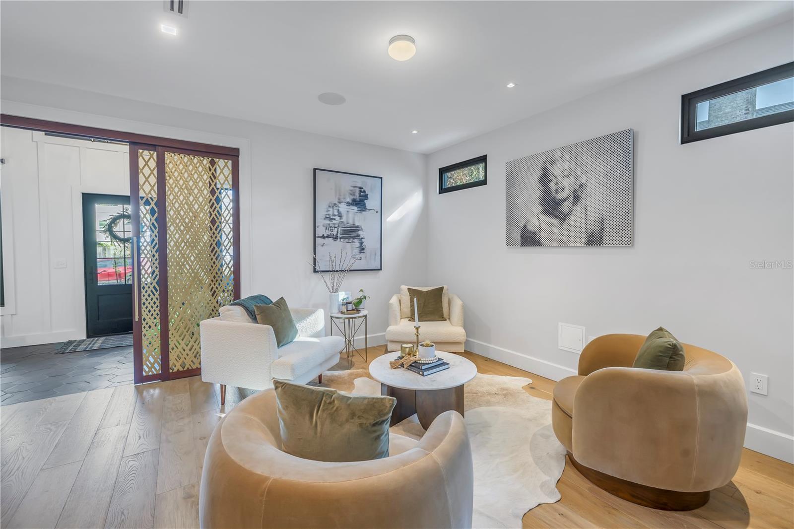 CRESENT LAKE TERRACE - Residential