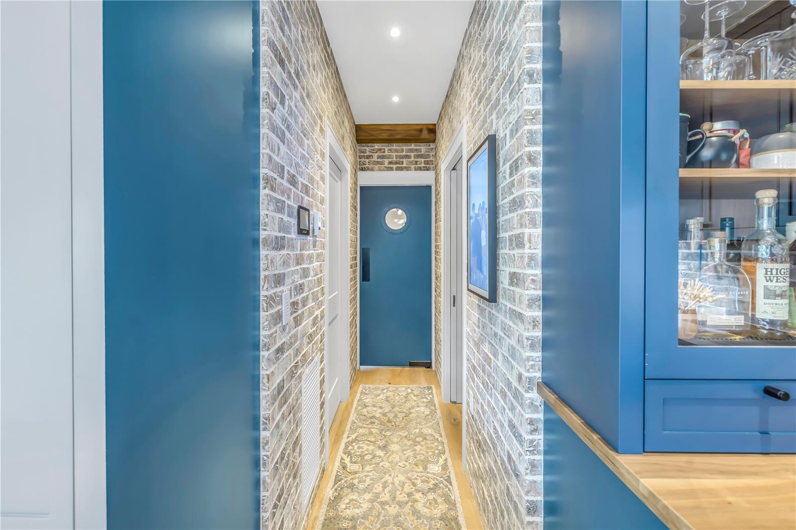 CRESENT LAKE TERRACE - Residential