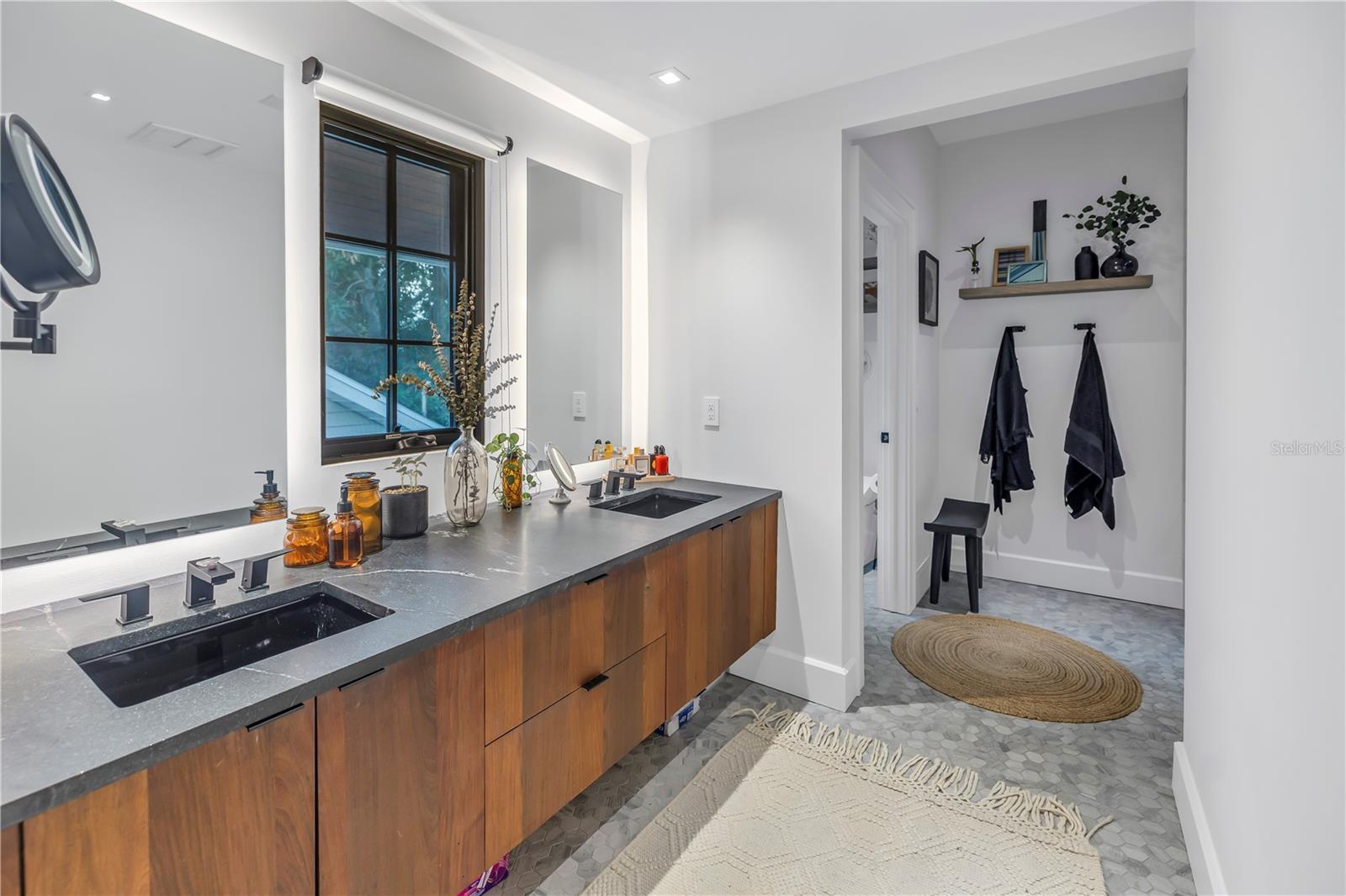 CRESENT LAKE TERRACE - Residential