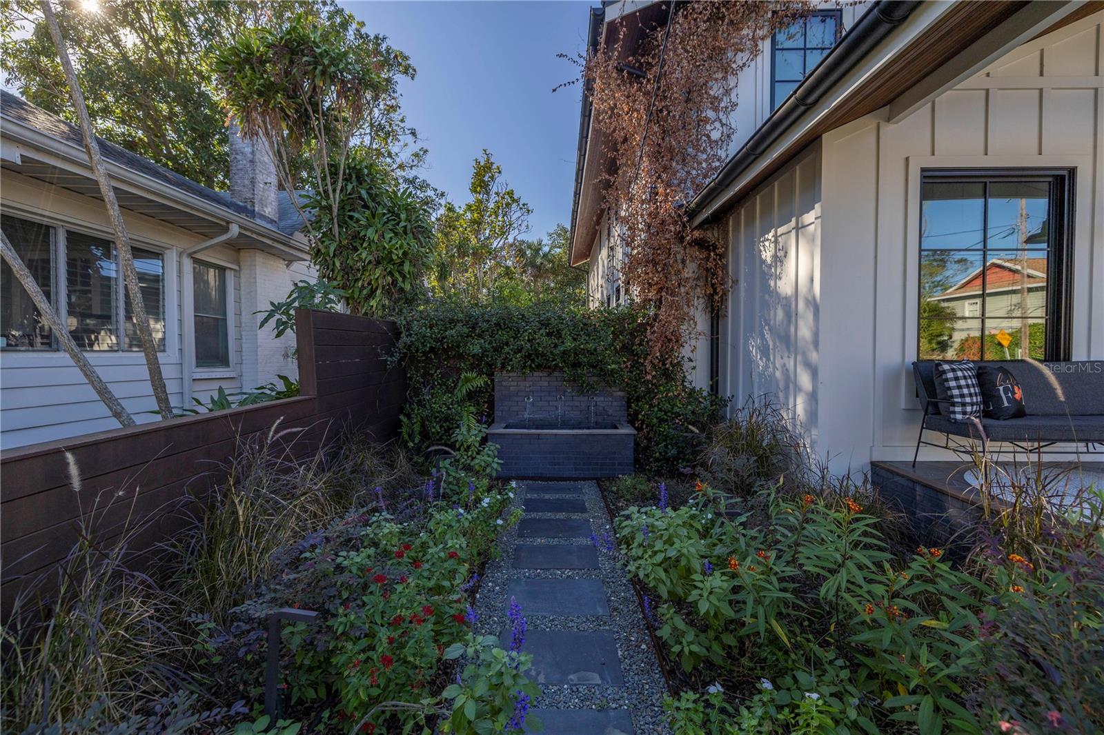 CRESENT LAKE TERRACE - Residential