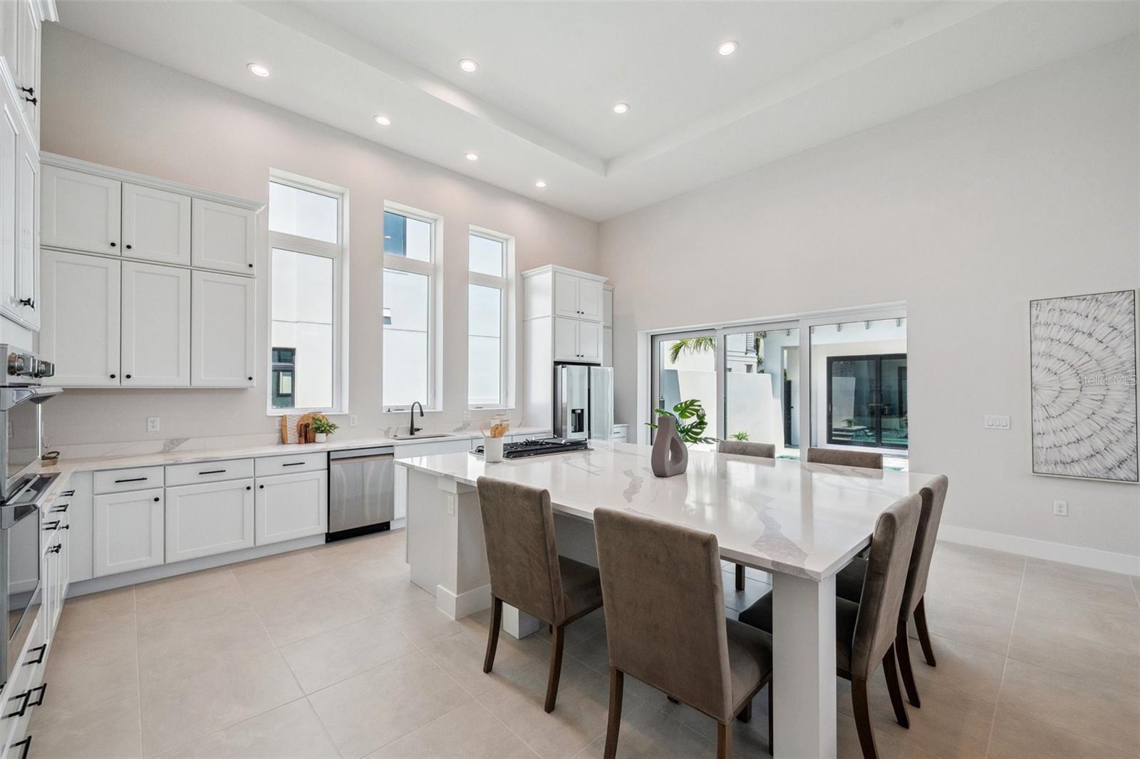 AQUA LAGOON - Residential