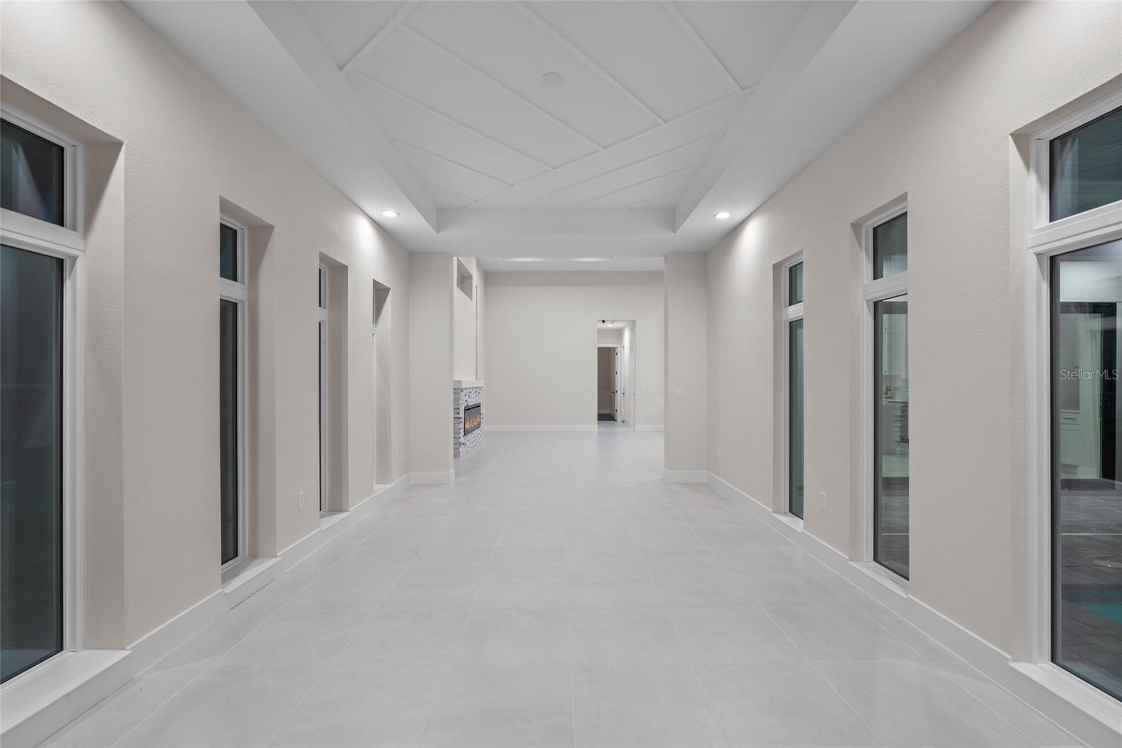 AQUA LAGOON - Residential