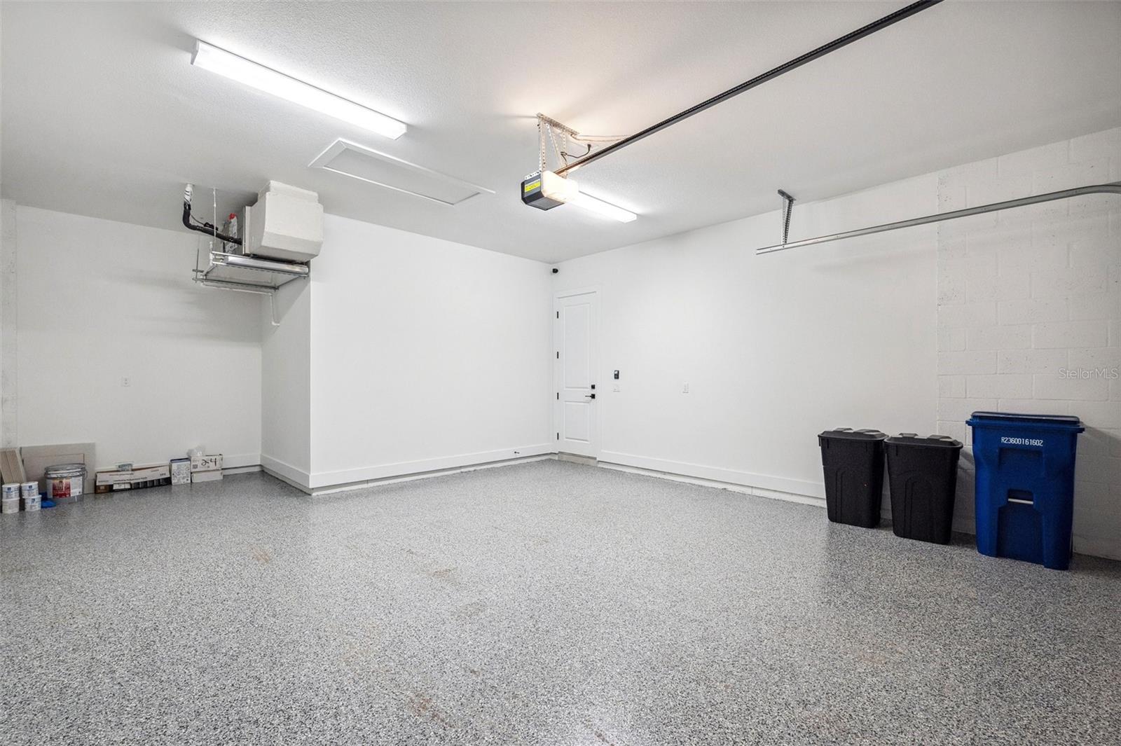 AQUA LAGOON - Residential