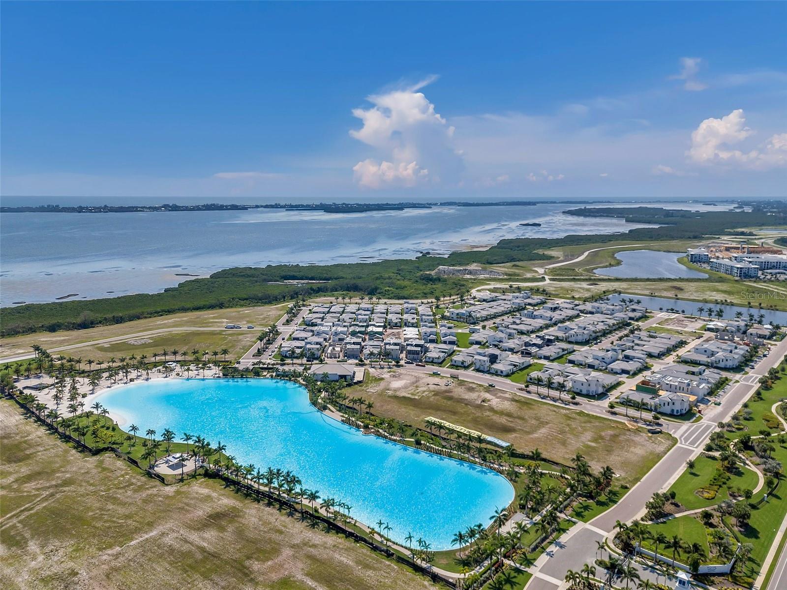 AQUA LAGOON - Residential