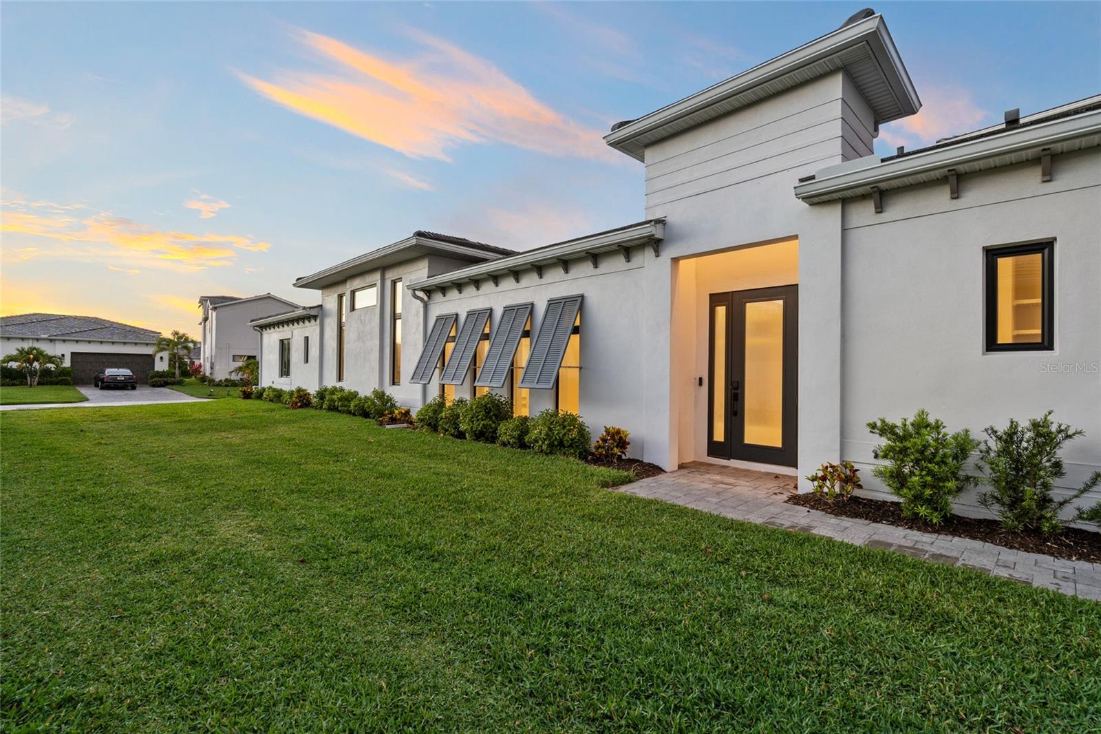 AQUA LAGOON - Residential