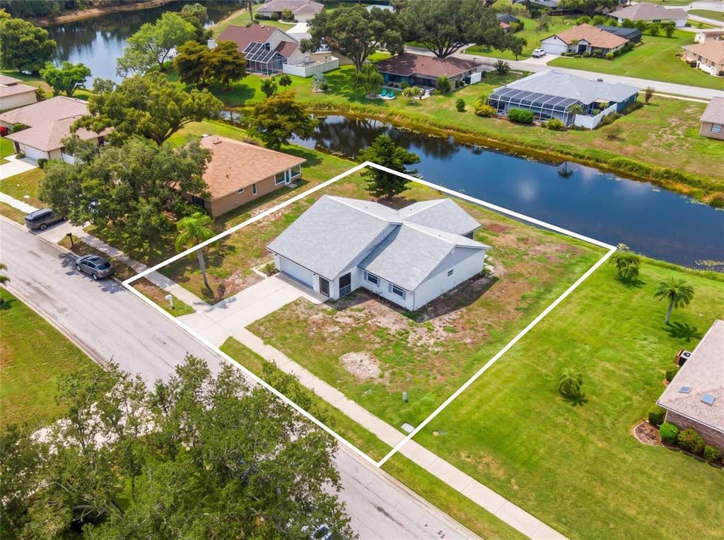 Photo of 112 Woodingham Drive, Venice, FL 34292 (MLS # A4702418)
