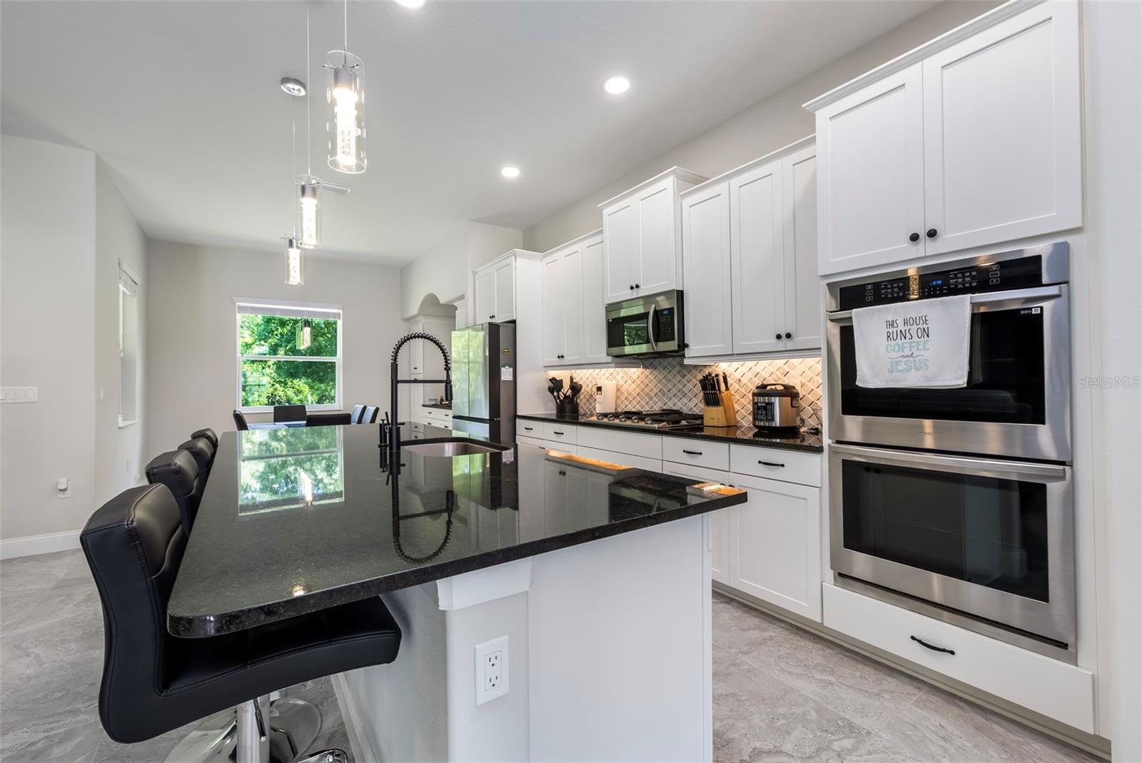 LAKE VIEW SUB - Residential