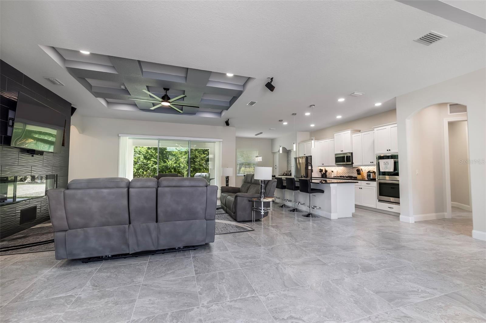 LAKE VIEW SUB - Residential