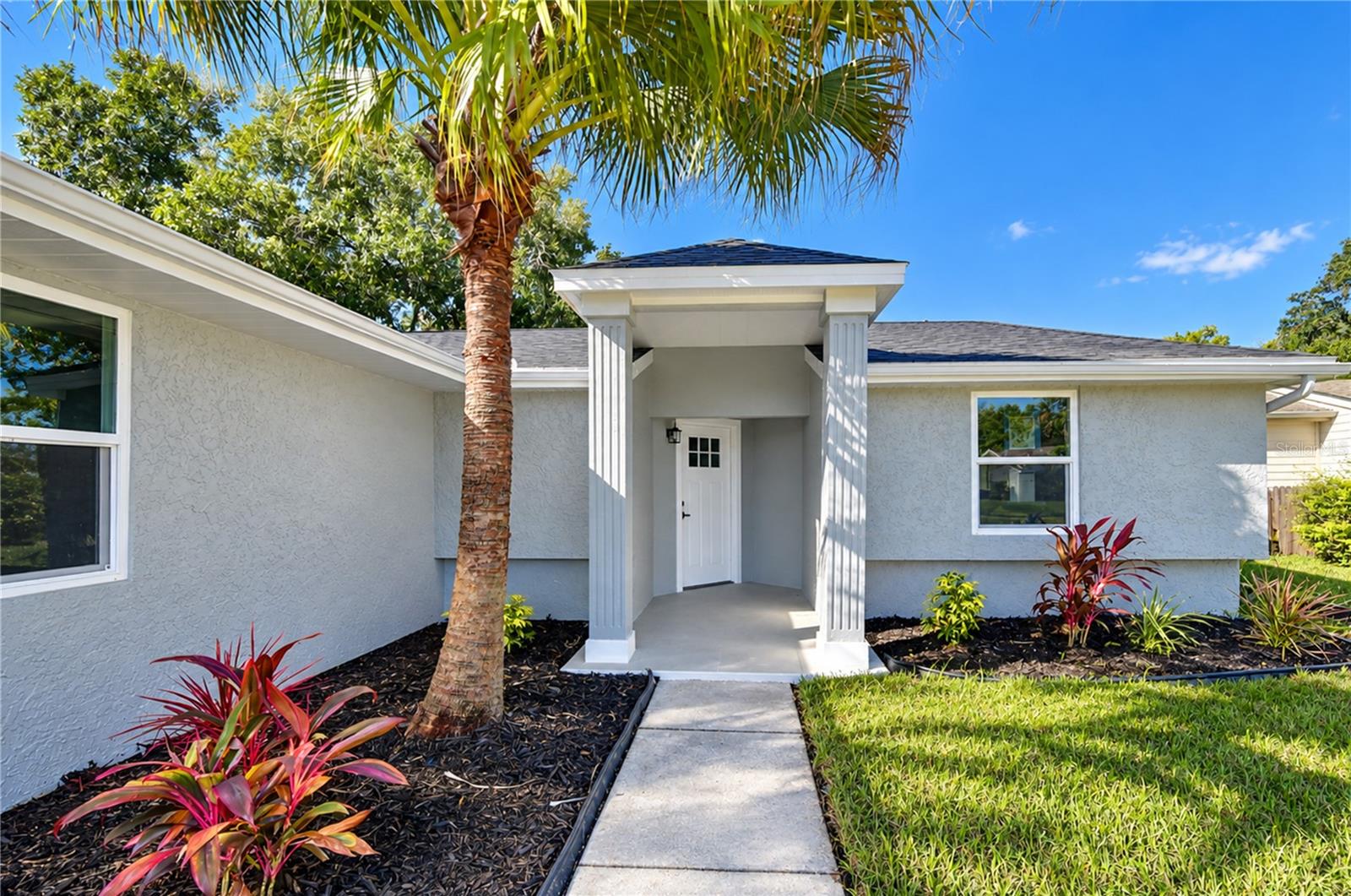 404 LAKEVIEW DRIVE