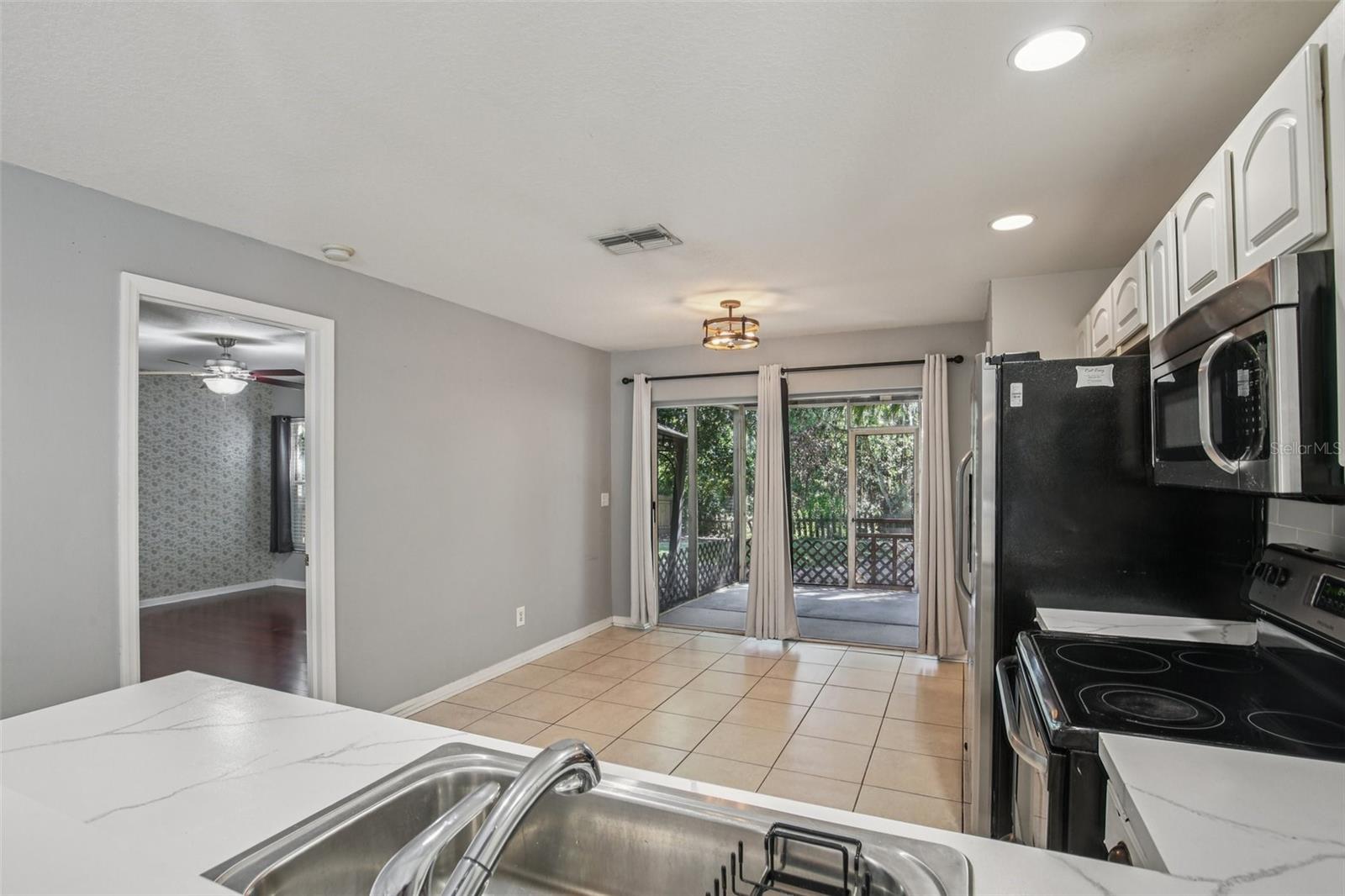 WILDERNESS LAKE PRESERVE PH 1 - Residential Lease