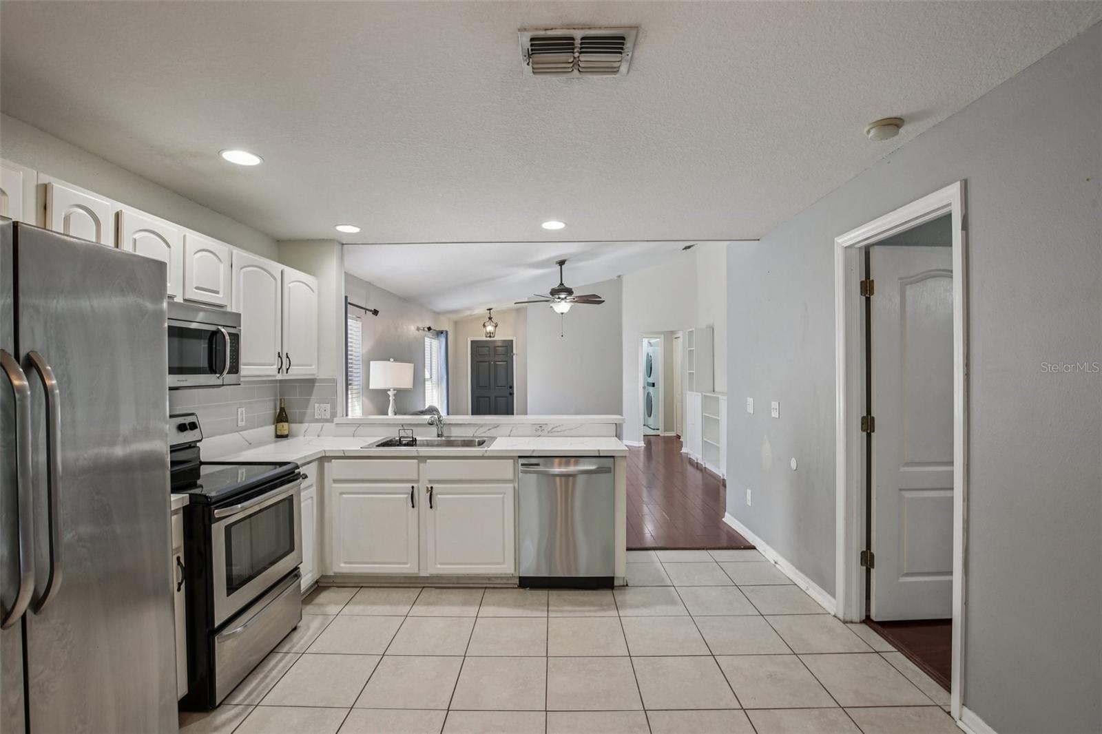 WILDERNESS LAKE PRESERVE PH 1 - Residential Lease