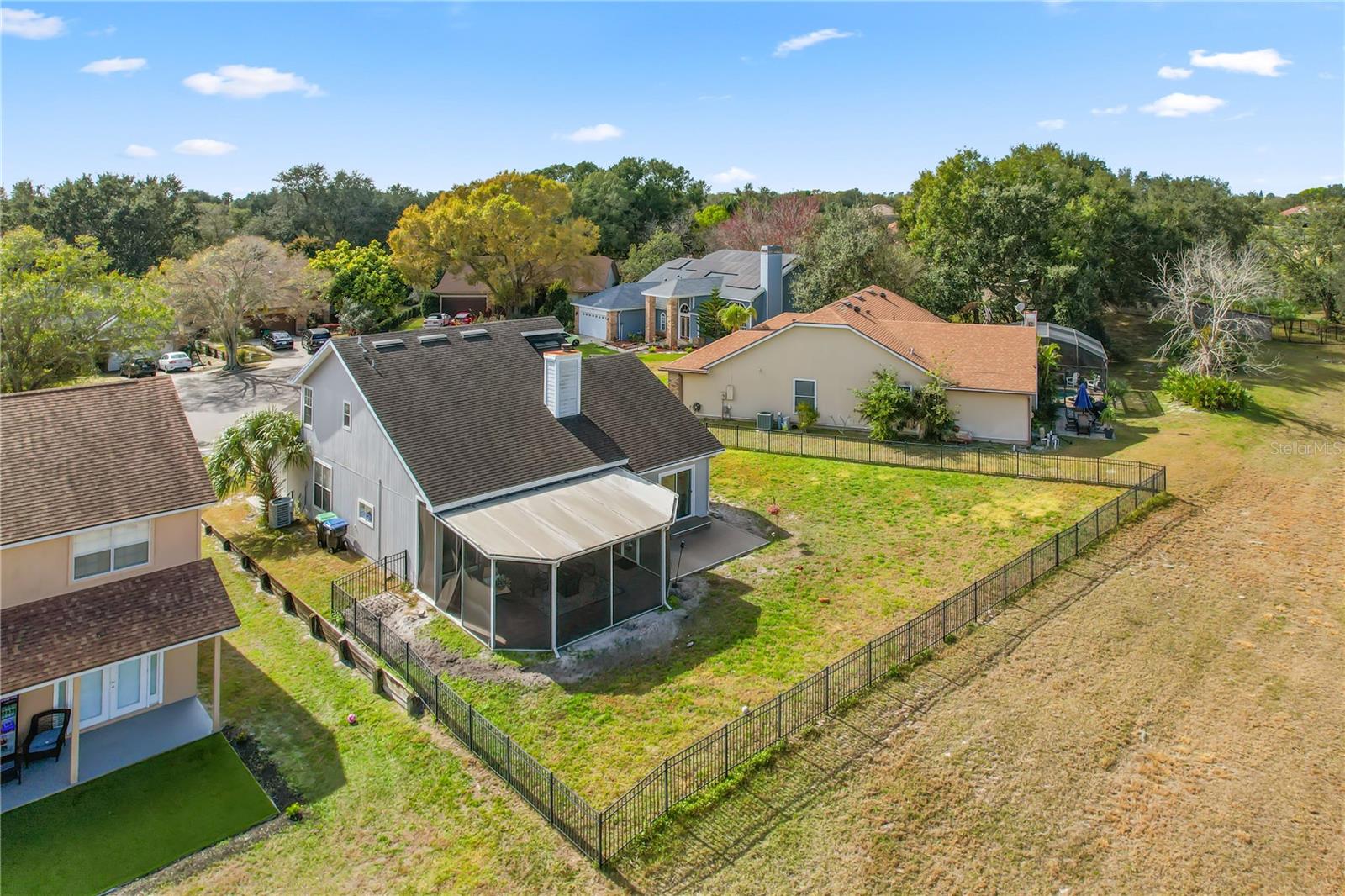 PEMBROOKE - Residential