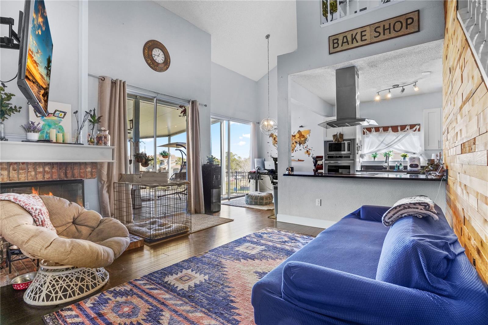 PEMBROOKE - Residential