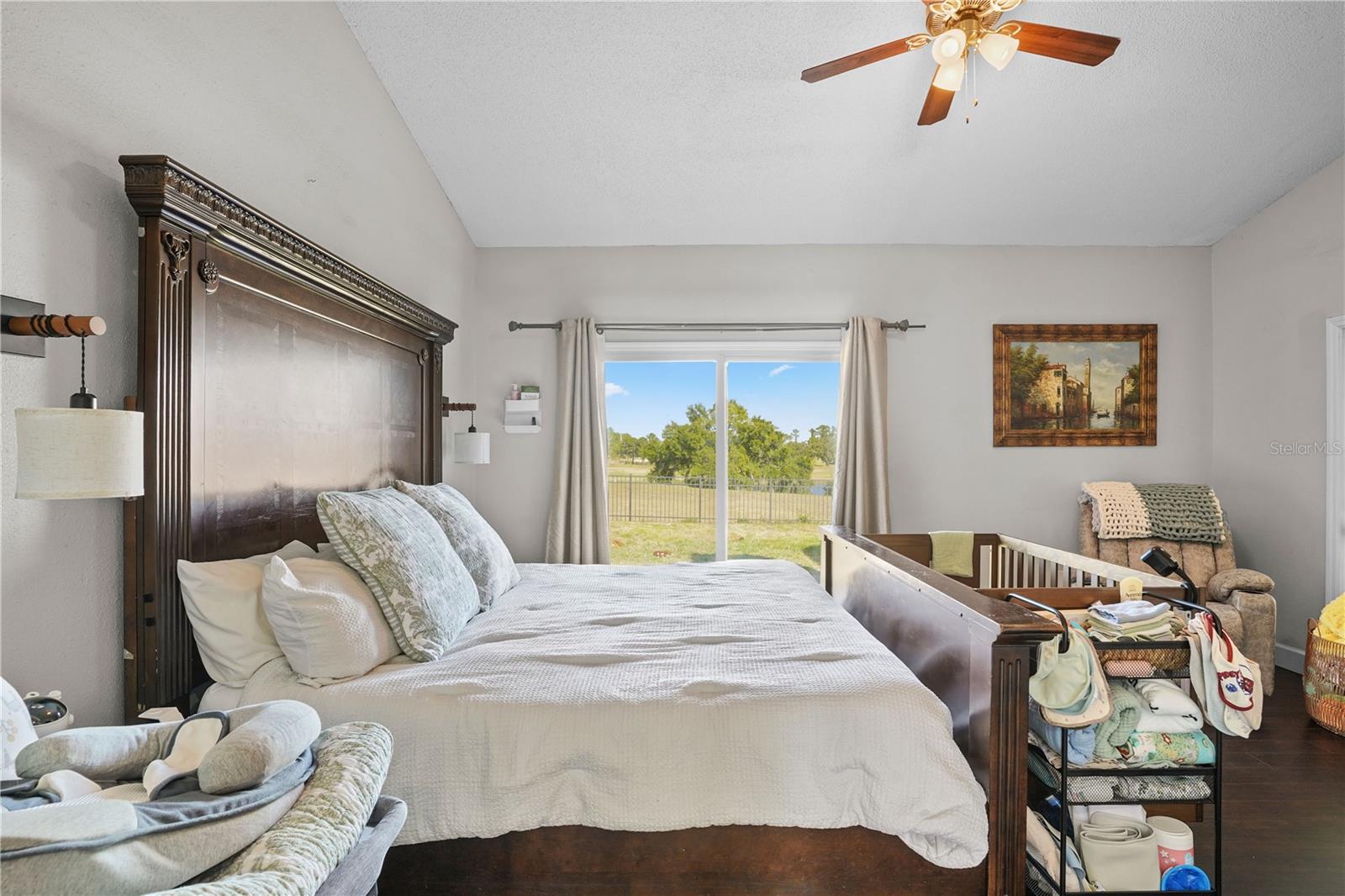 PEMBROOKE - Residential