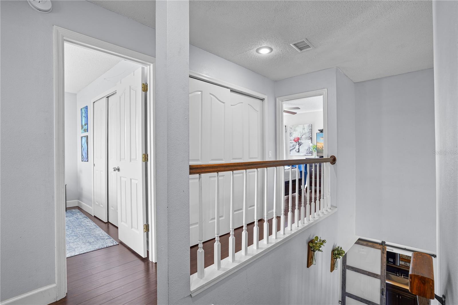 PEMBROOKE - Residential