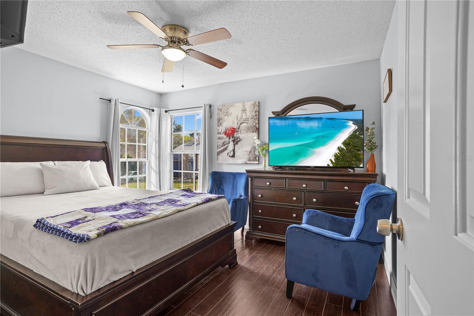 PEMBROOKE - Residential