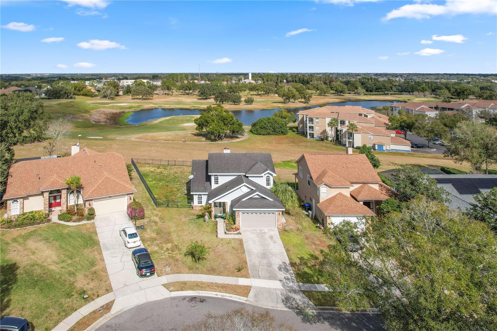 PEMBROOKE - Residential