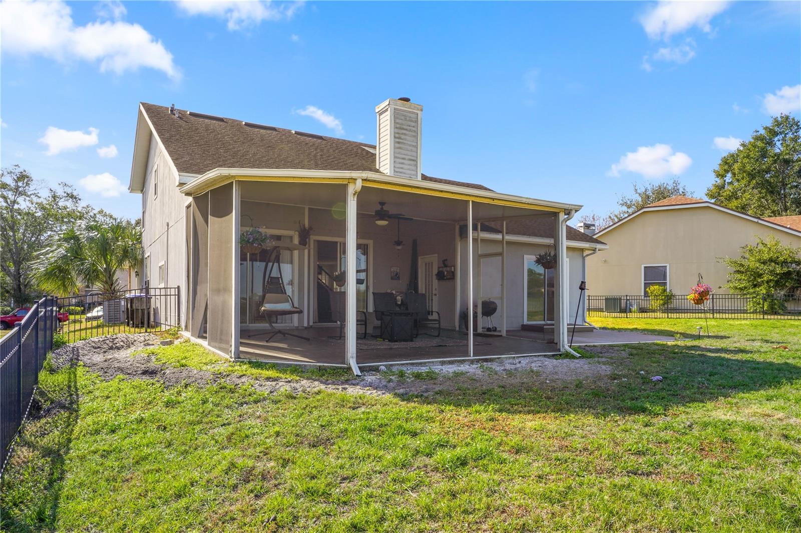 PEMBROOKE - Residential