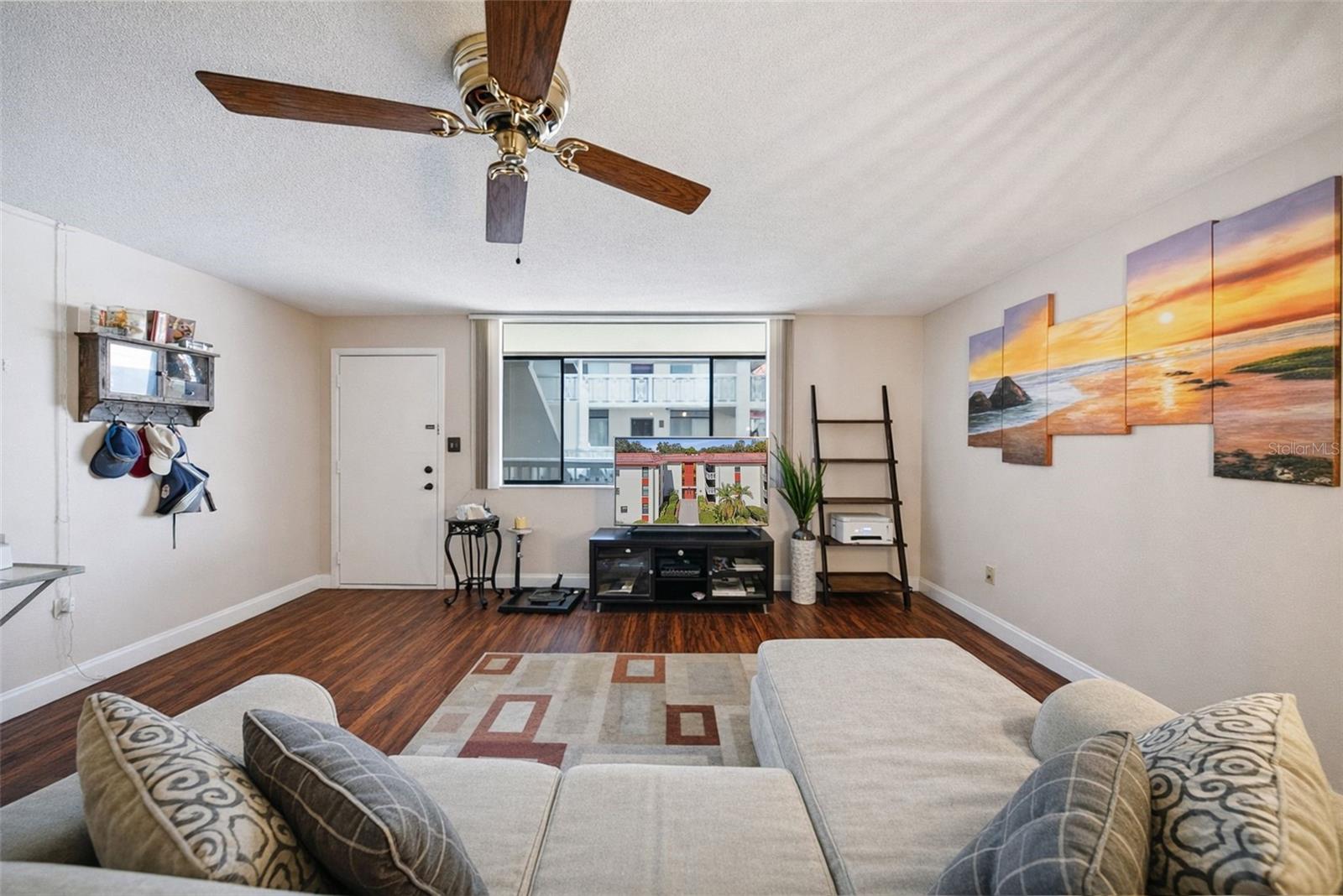 SEVILLE CONDO 8 - Residential