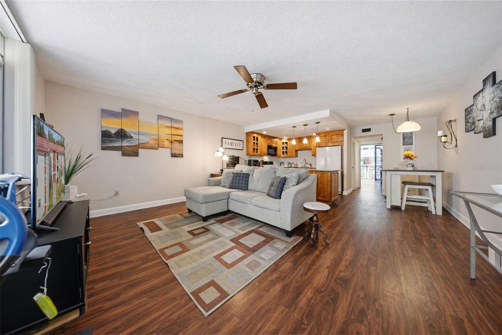 SEVILLE CONDO 8 - Residential