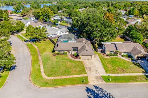 Photo of 9501 Holbrook Drive, Orlando, FL 32817 (MLS # O6353564)