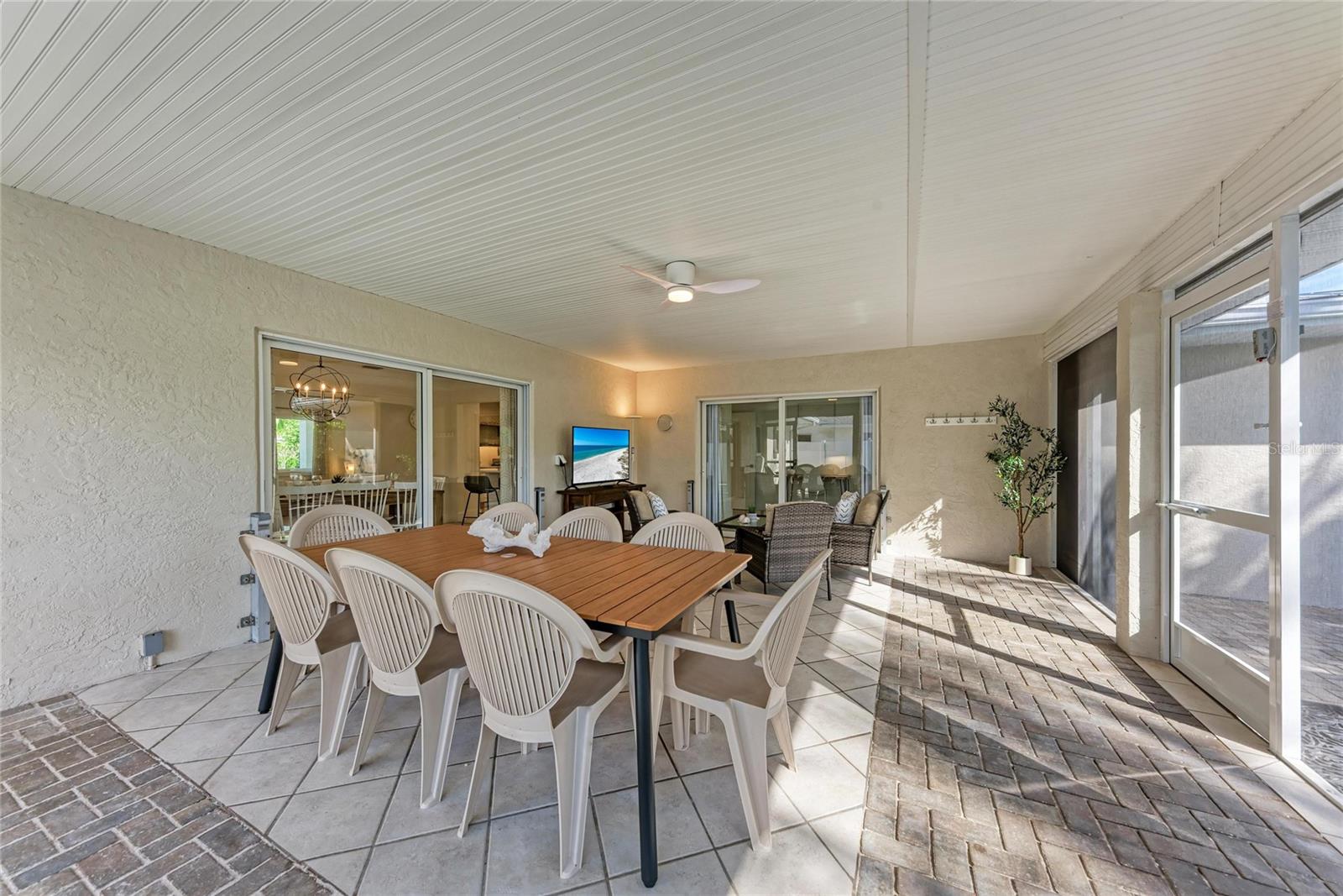 LAKE LA VISTA SUB, REP OF - Residential