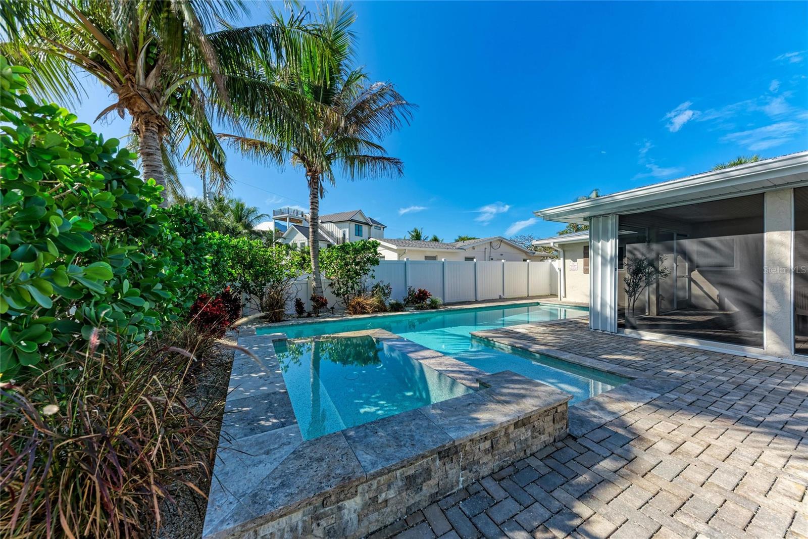 LAKE LA VISTA SUB, REP OF - Residential