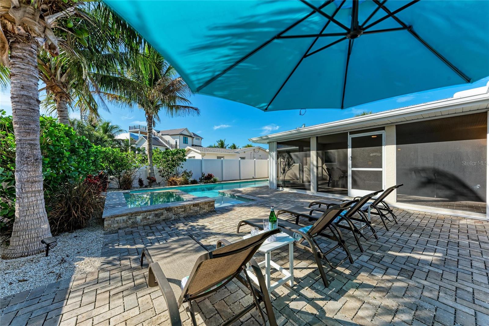 LAKE LA VISTA SUB, REP OF - Residential