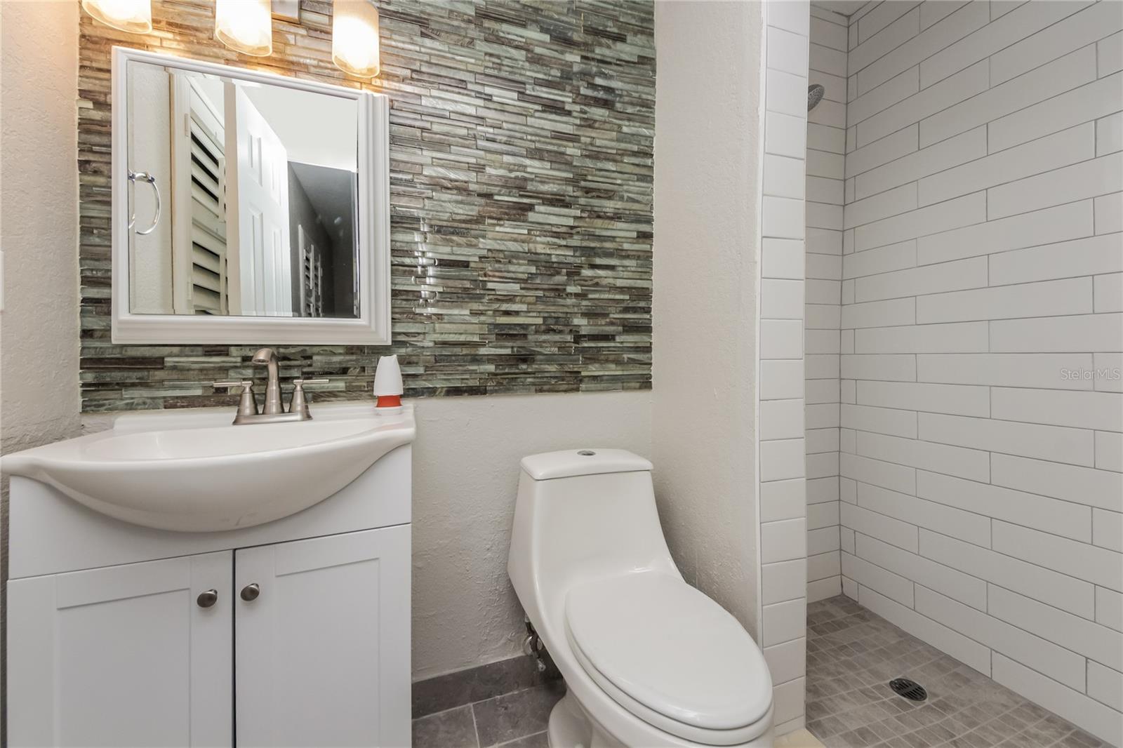 RICHMOND HEIGHTS - Residential Lease