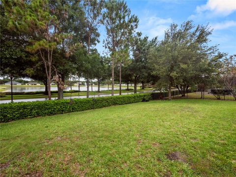 A home in AUBURNDALE