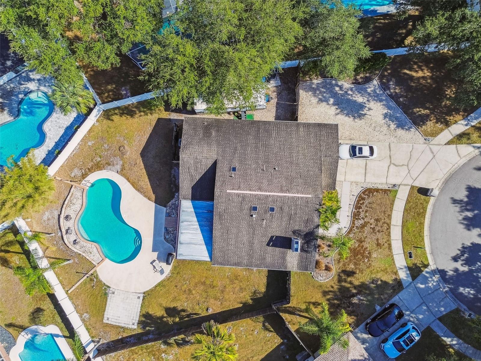 COUNTRY PLACE - Residential