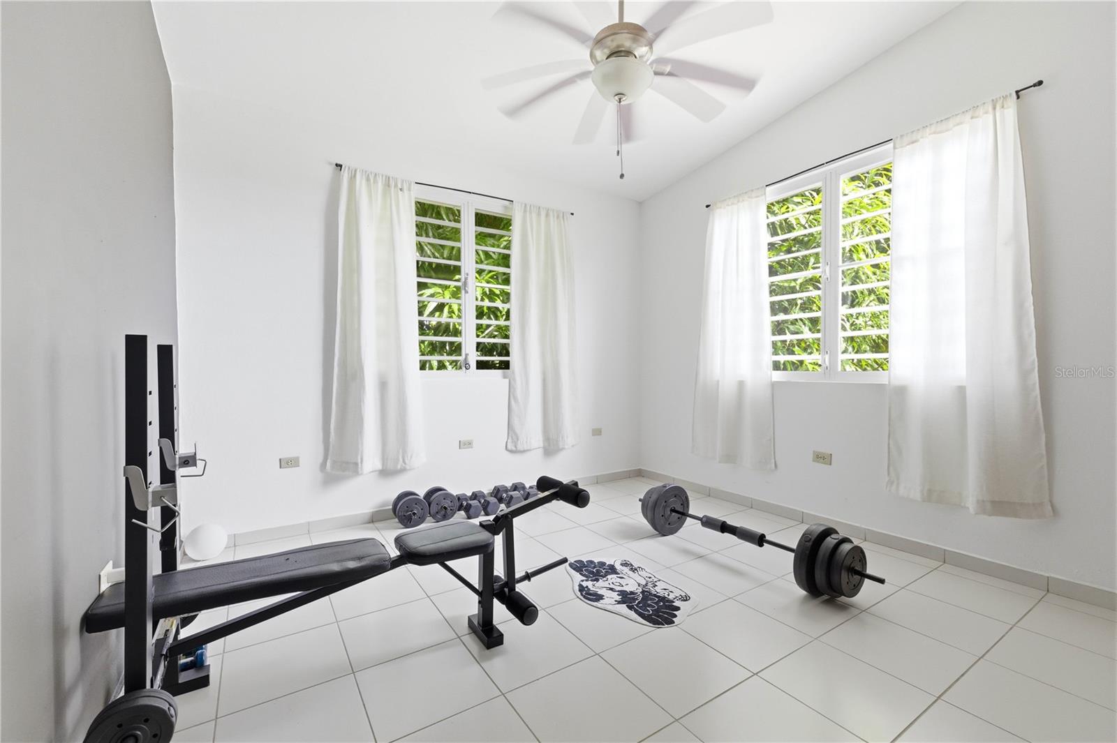 RÍO CAÑAS - Residential